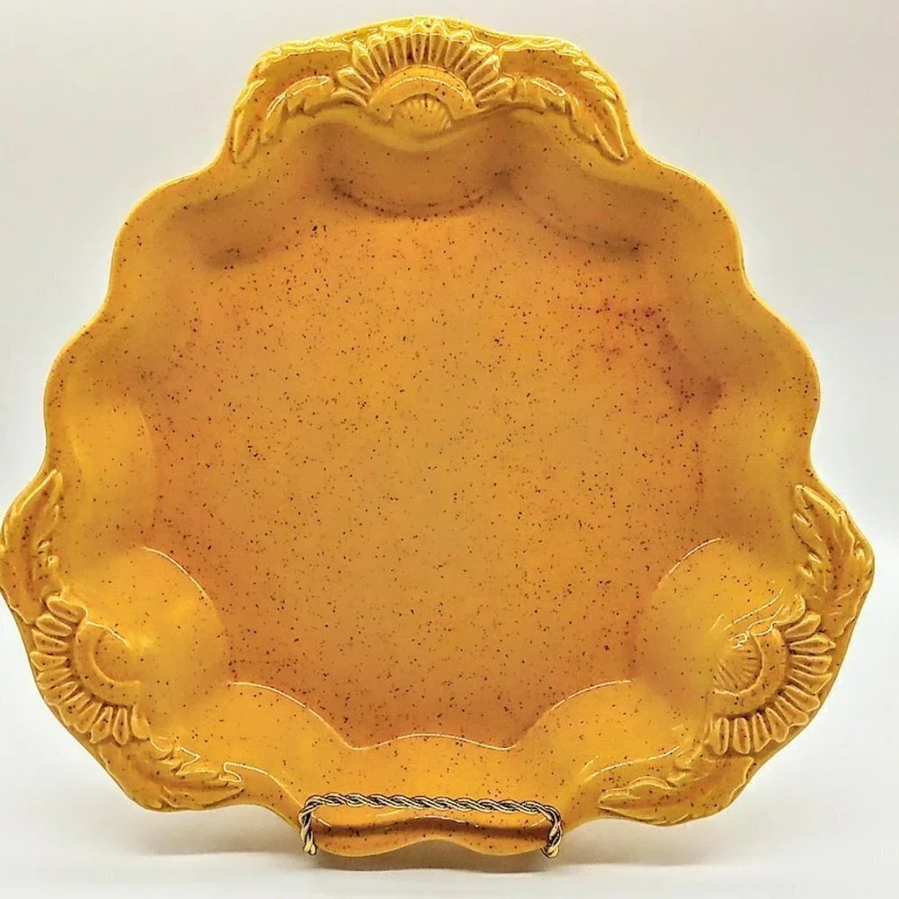 Appolia Golden Yellow Ceramic Scalloped 11-Inch Dish
